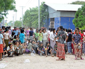 Ve Ve အခ်ိုရည္စက္႐ုံ ဆနၵျပ