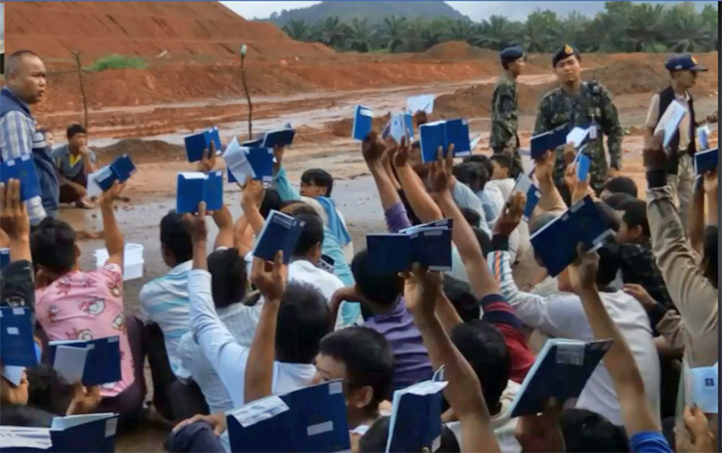 နယ္ေက်ာ္ ျမန္မာေရႊ႕ေျပာင္းလုပ္သားအေယာက္ ၃ဝ လက္ခံသည့္ အလုပ္ရွင္ကို ဒဏ္တပ္