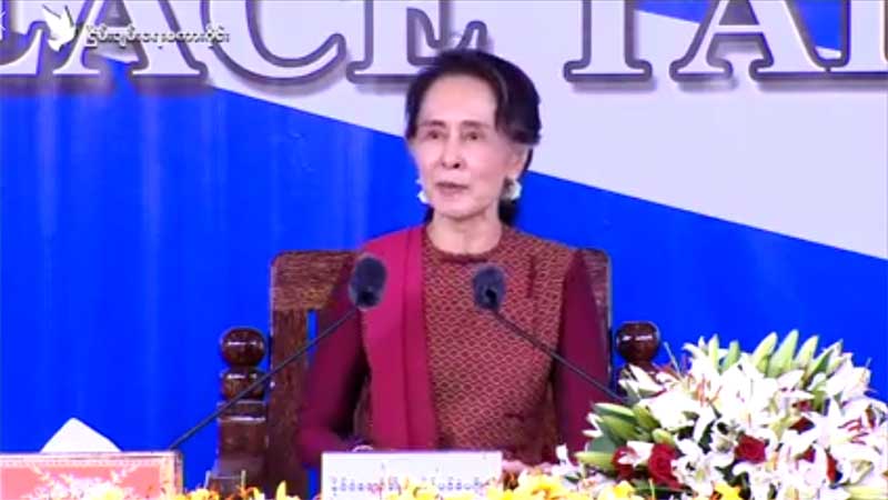 အစိုးရကို တကယ္ခ်စ္ရင္ မမွန္ကန္သည့္ လုပ္ေဆာင္ခ်က္မ်ားကို မေထာက္ခံရန္ အတိုင္ပင္ခံ ပုဂၢဳိလ္ေျပာ