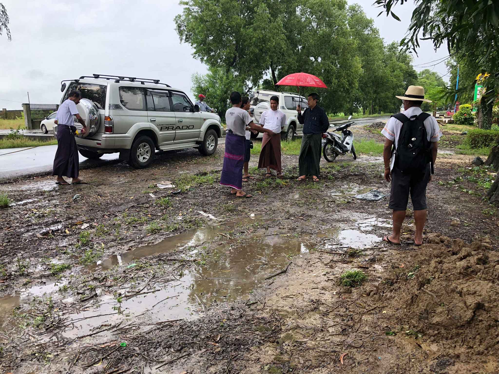 မမီးမီး ယာဥ္မေတာ္တဆျဖစ္ခဲ့သည့္ေနရာတြင္ နားေနေဆာင္တခု ေဆာက္လုပ္လႉဒါန္းမည္