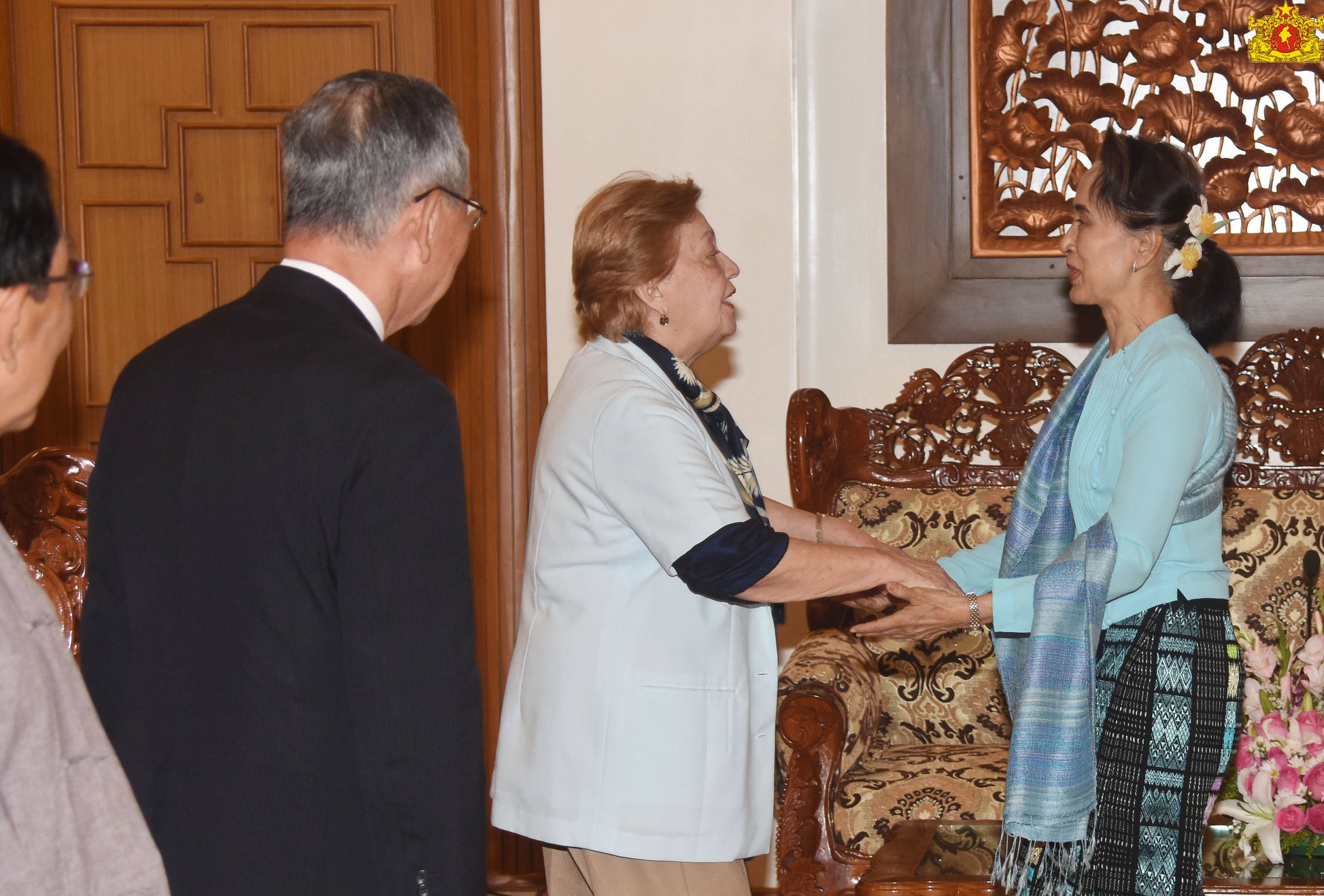 ရခိုင္အေရး စုံစမ္းစစ္ေဆးေရးေကာ္မရွင္ႏွင့္ အတိုင္ပင္ခံပုဂၢိဳလ္ေတြ႔ဆံုေဆြးေႏြး