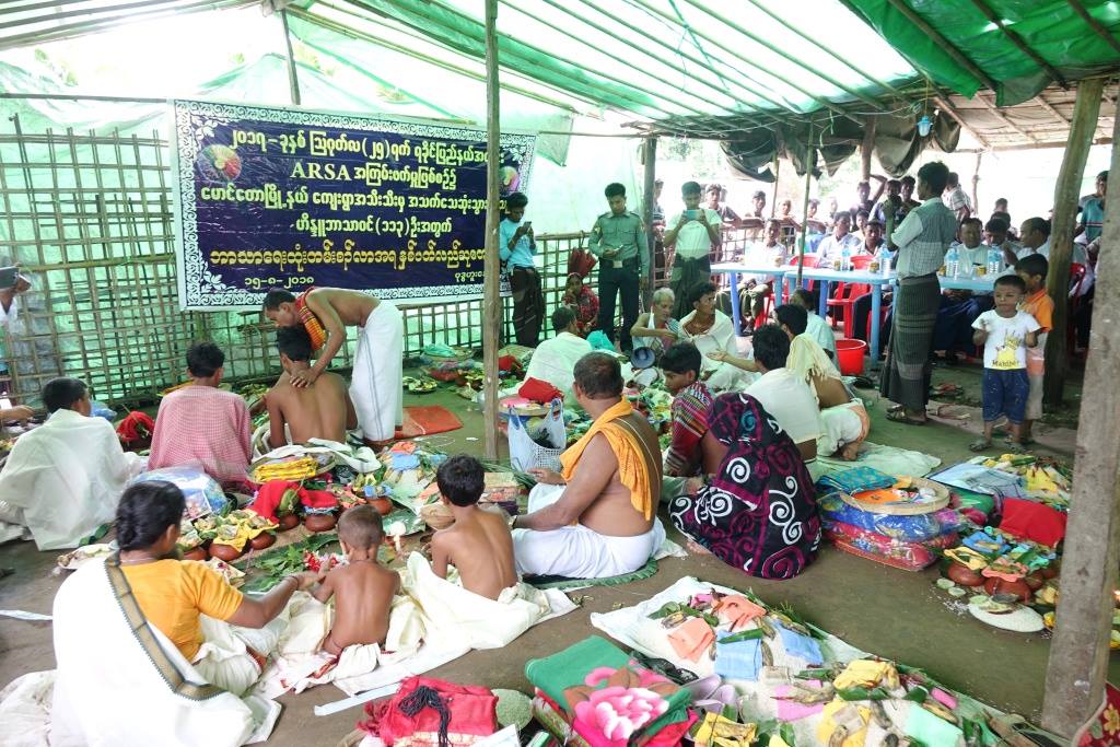 အၾကမ္းဖက္တုိက္ခုိက္ခံရမႈေၾကာင့္ ေသဆုံးသြားသူမ်ားအတြက္ ေကာင္းမႈကုသုိလ္ျပဳလုပ္