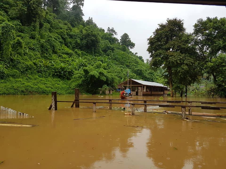 သံလြင္ျမစ္ေရတက္ၿပီး အီတူးထ ဒုကၡသည္စခန္းေရျမဳပ္