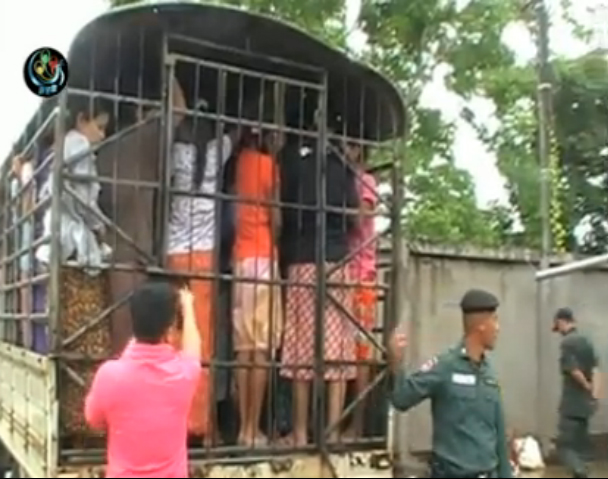 မဲေဆာက္ျမို့တြင္ တရားမ၀င္ ျမန္မာအလုပ္သမားမ်ား ဖမ္းဆီးခံရ