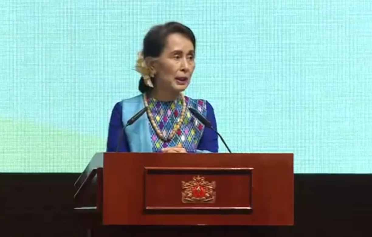 စိတ္ဓာတ္၊ ညီညြတ္မႈ၊ ဉာဏ္အင္အားတို႔ျဖင့္ ကူညီၾကရန္ စီးပြားေရးသမားမ်ားကို အတုိင္ပင္ခံ ေျပာ