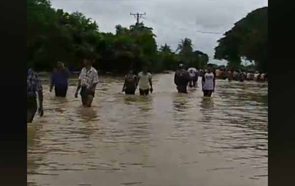 ဆြာေခ်ာင္းတမံ ေရပိုလႊဲဆည္က်ဳိးက်ၿပီး ဆြာၿမဳိ႕ႏွင့္ ေက်းရြာမ်ား ေရႀကီး  