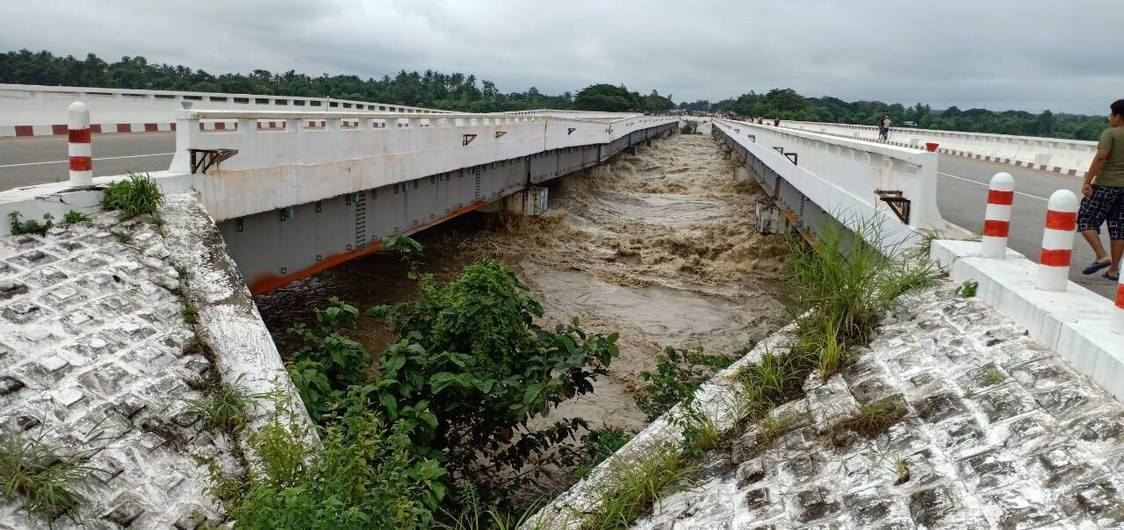 ဆြာေခ်ာင္း ေရပိုလႊဲနံရံ ၿပိဳက်မႈ ကန္ေရ ၃၀ ရာခုိင္ႏႈန္းခန္႔သာက်န္ရွိ၊ စုိးရိမ္စရာမရွိေတာ့ဟုဆုိ