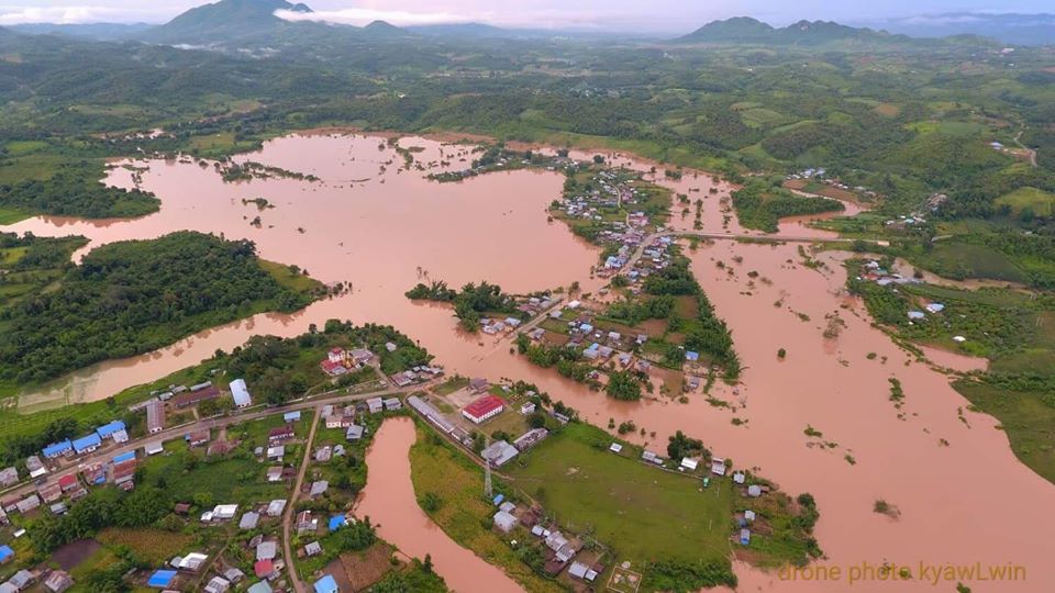 လား႐ိႈးတြင္ ေရႀကီးသျဖင့္ လယ္ဧက ၂၀၀ ခန္႔ ေရလႊမ္း၊  လူ ၁၀၀ ေက်ာ္ ေရႊ႕ေျပာင္း