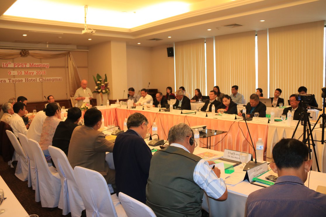 ႏိုင္ငံေရးမူေဘာင္ ျပန္သံုးသပ္မည့္ အပစ္ရပ္ ၁၀ ဖြဲ႔ ညီလာခံ က်င္းပမည္