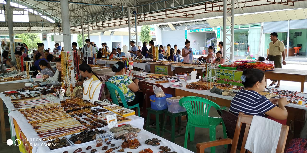 တႏိုင္းပယင္းေမွာ္မ်ား ပိတ္လိုက္၍ တႏုိင္တပုိင္လုပ္ကိုင္သူမ်ား အခက္အခဲႀကံဳေတြ႔