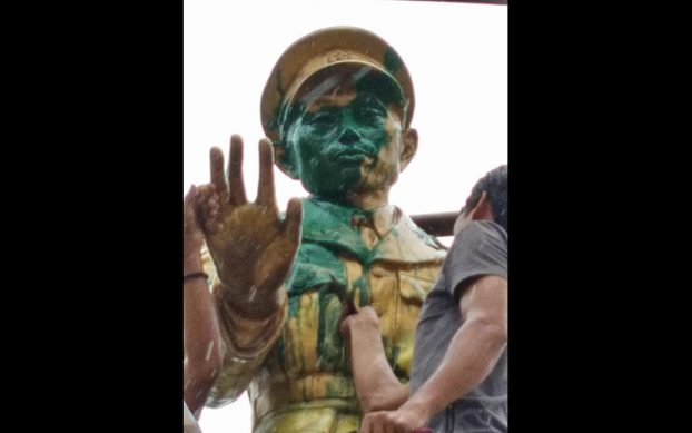 တိုင္းရင္းသားေဒသမ်ားတြင္ ဗိုလ္ခ်ဳပ္ေအာင္ဆန္း႐ုပ္တု စိုက္ထူမႈ ကန္႔ကြက္
