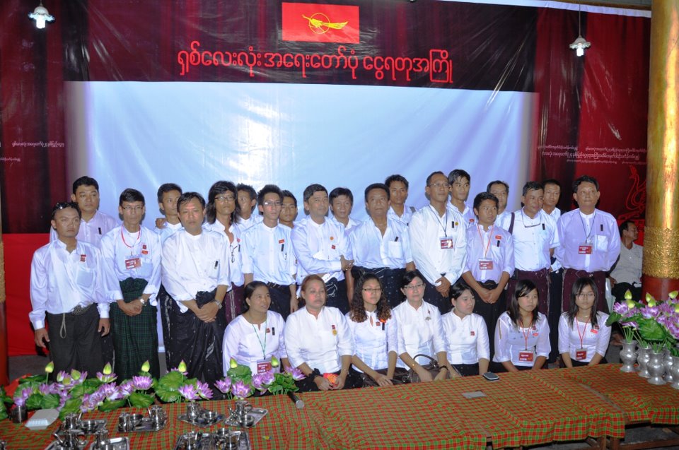 ၈၈ မ်ဳိးဆက္မ်ား ပြင့္လင္းခရီးစဥ္အတြင္း ျပည္သူမ်ား၏ အခက္အခဲ ေျဖ႐ွင္းေပး