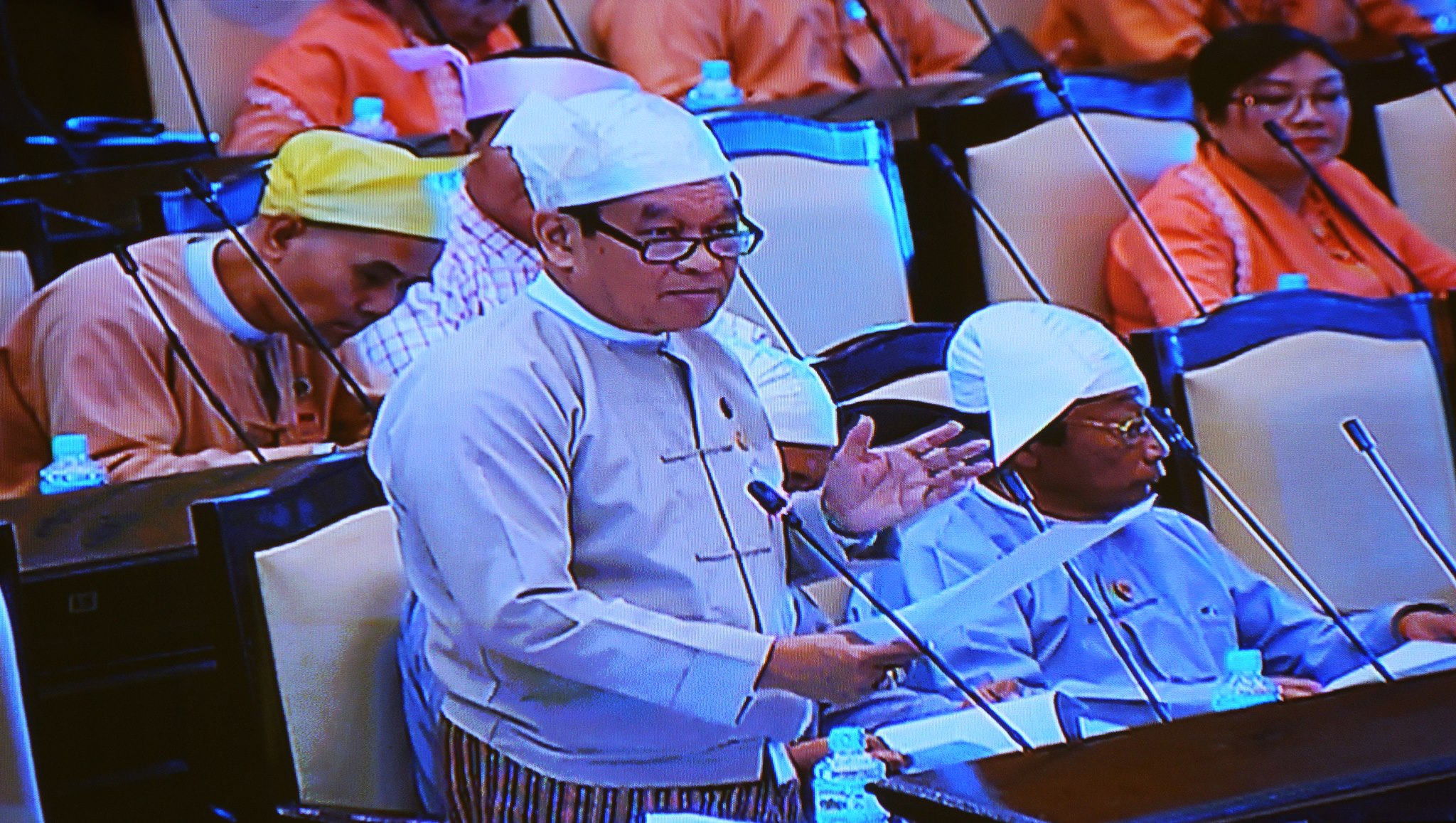 ပုဂၢလိက ေဆးတကၠသိုလ္ႏွင့္ သူနာျပဳတကၠသိုလ္မ်ားဖြင့္ရန္ ျပည္ပႏုိင္ငံမ်ား ကမ္းလွမ္း