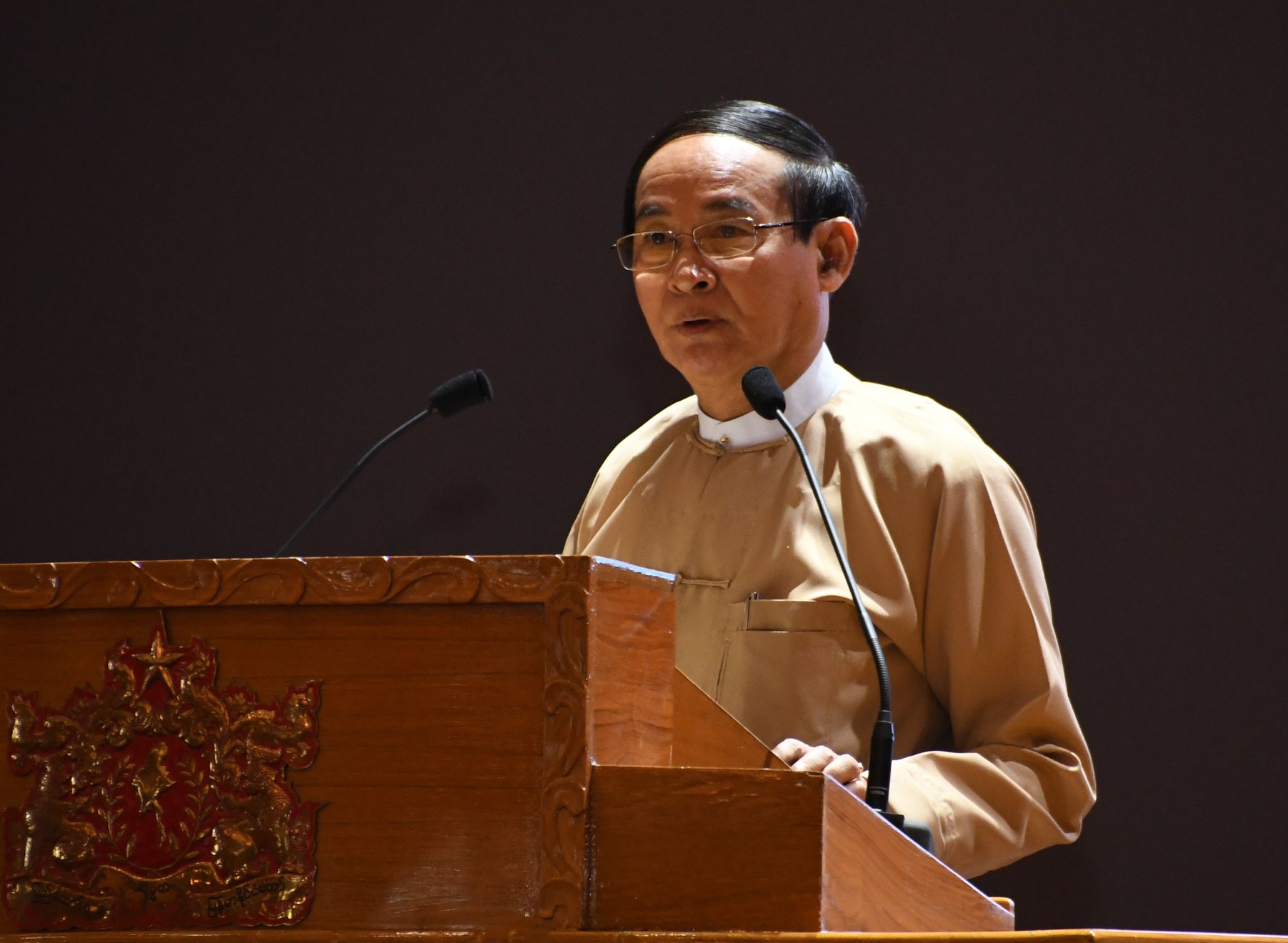 ျပည္တြင္းစစ္အဆုံးသတ္ေရး ႏိုင္ငံေရးနည္းလမ္းျဖင့္ ေဆြးေႏြးအေျဖရွာရန္သမၼတတိုက္တြန္း