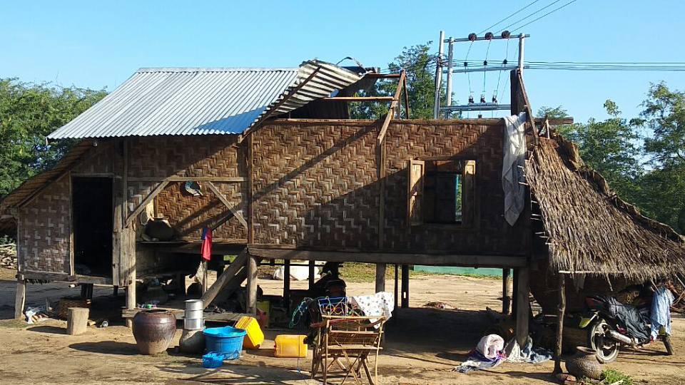 သာစည္တြင္ မိုးသက္ေလျပင္းေၾကာင့္ လူေနအိမ္ ၈ လုံး အမိုးလန္ ပ်က္စီး