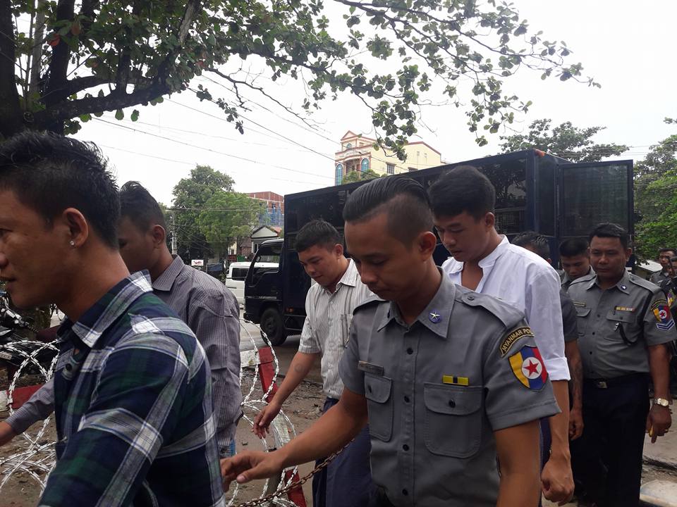 ဓမၼတာဆန္႔က်င္လိင္တူက်ဴးလြန္မႈျဖင့္ တရားစြဲခံရသည့္ စားေသာက္ဆိုင္ပိုင္ရွင္ကို ႐ံုးထုတ္
