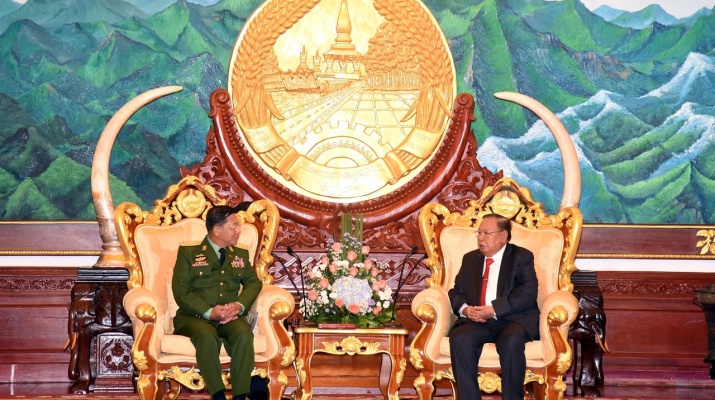 မူးယစ္ေဆး၀ါး တုိက္ဖ်က္ေရးကိစၥ လာအိုသမၼတႏွင့္ ဗုိလ္ခ်ဳပ္မႉးႀကီးေဆြးေႏြး