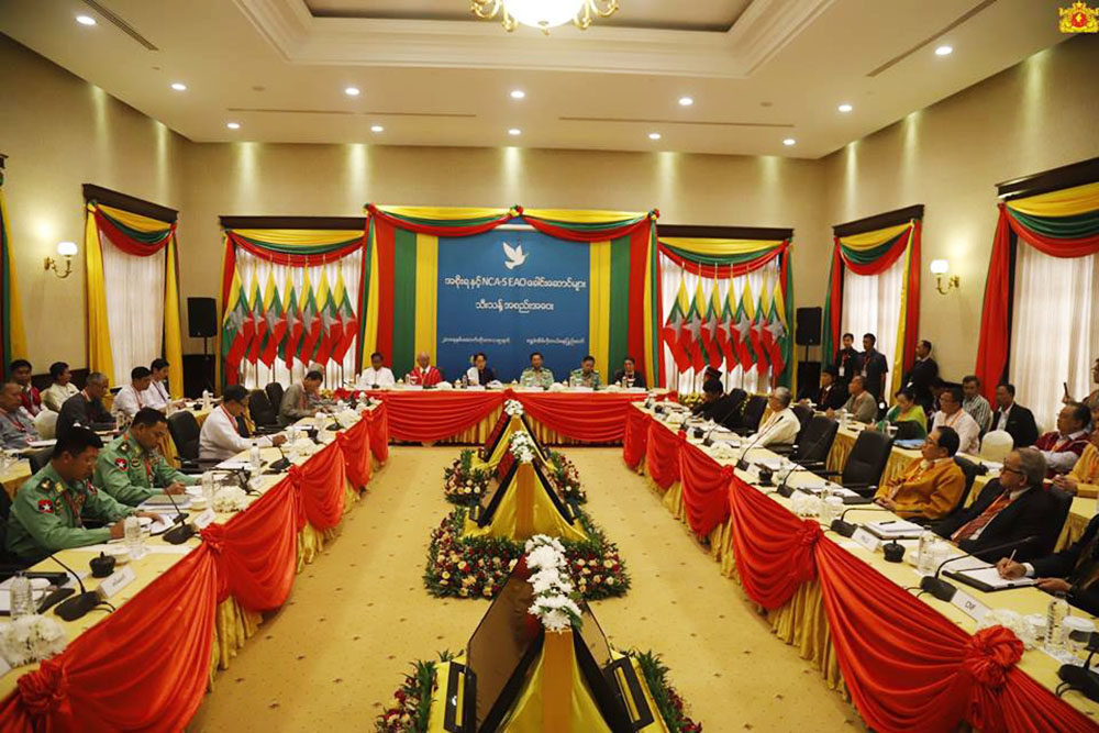 ေအာက္တိုဘာ ထိပ္သီး