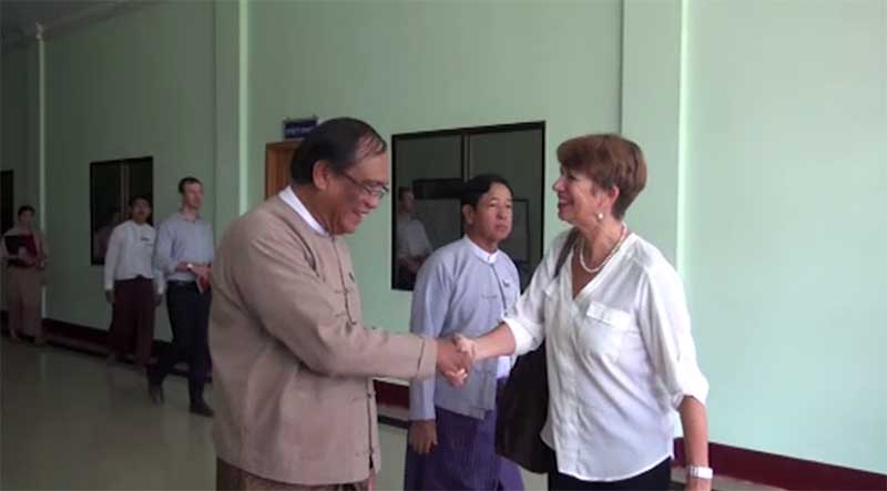 ဘဂၤါလီအေရး ကူညီေျဖရွင္းေပးရန္ ရခိုင္ျပည္နယ္လႊတ္ေတာ္ကို ကုလကိုုယ္စားလွယ္ တိုက္တြန္း