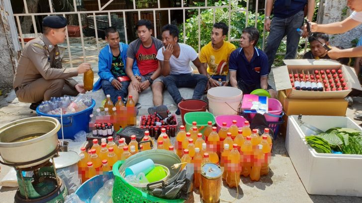 ထိုင္းႏိုင္ငံ၌  ျမန္မာအမ်ားစုအပါအ၀င္ တရားမ၀င္ ႏိုင္ငံျခားသား ၁ဝဝဝ ေက်ာ္ဖမ္းဆီးခံရ