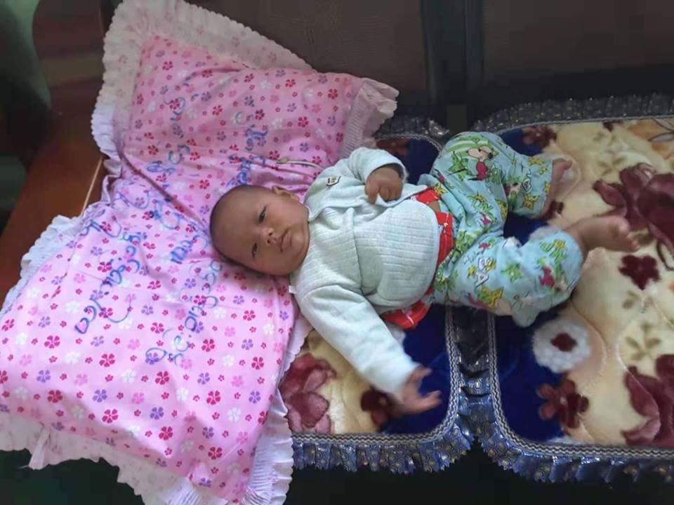 ဖဲေႂကြးဆပ္ရန္ ၃ လသား ကေလးအား ေရာင္းစားခဲ့သည့္ မိခင္ကုိ ဖမ္းဆီး