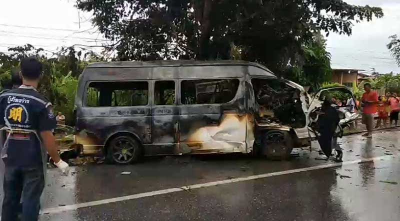 ျမန္မာအလုပ္သမားမ်ားစီးလာသည့္ကား မီးေလာင္၊ ၁၁ ဦးေသဆံုး