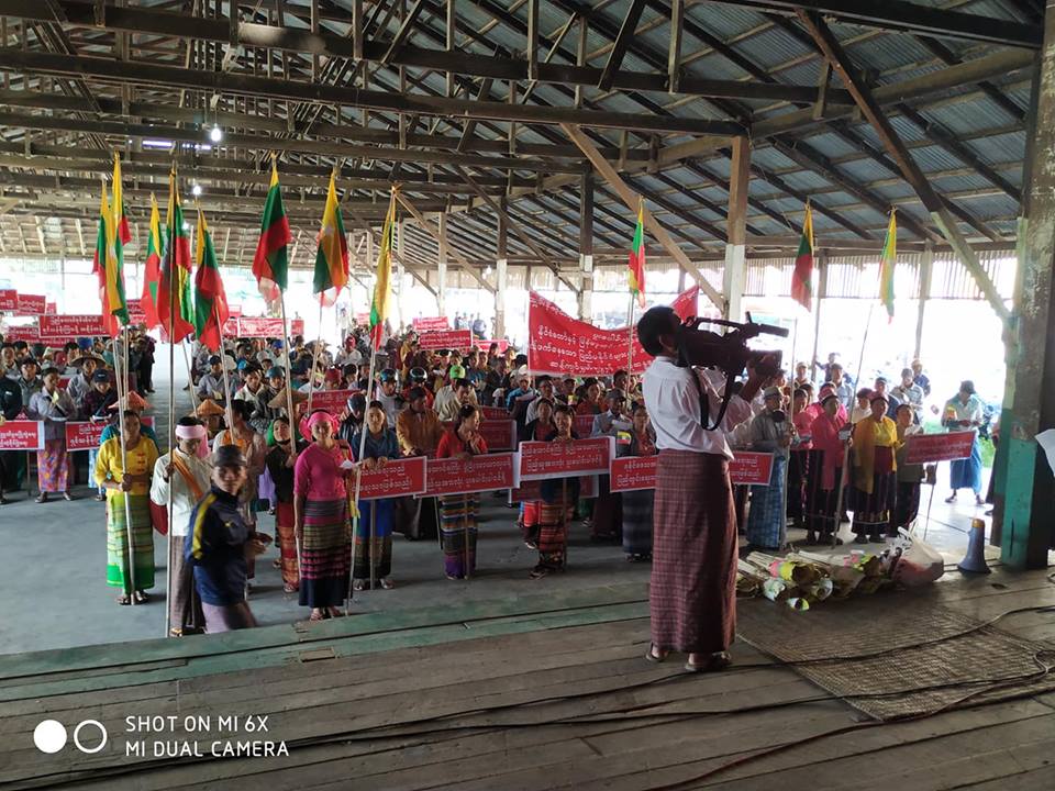 ျမန္မာအေပၚ ဖိအားေပးေနသည့္ ျပည္ပႏုိင္ငံမ်ားႏွင့္အဖြဲ႔အစည္းမ်ားကုိ မုိးညႇင္းတြင္ ဆႏၵျပ