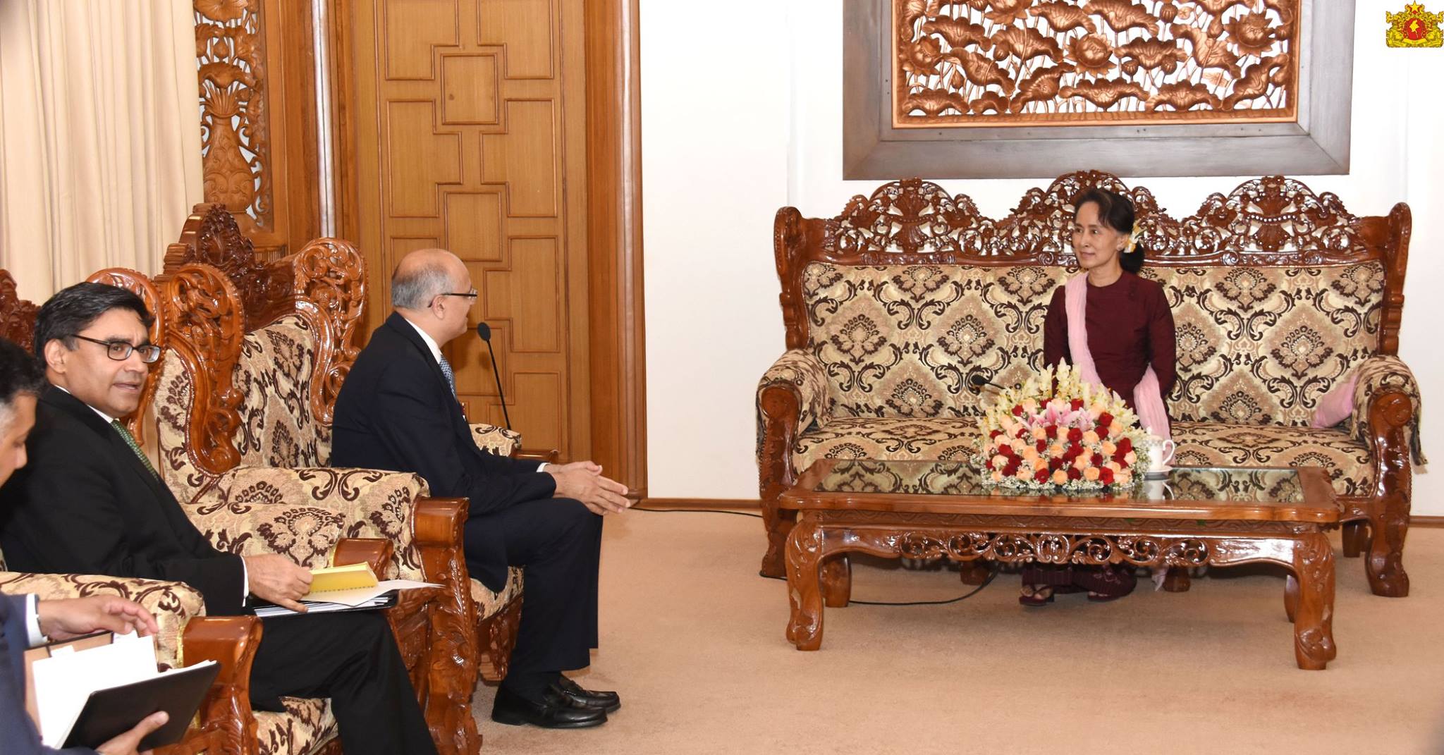 အိႏၵိယႏုိင္ငံျခားေရးအတြင္း၀န္ႏွင့္  ျမန္မာေခါင္းေဆာင္မ်ား ရခိုင္ျပည္နယ္အေရးေဆြးေႏြး