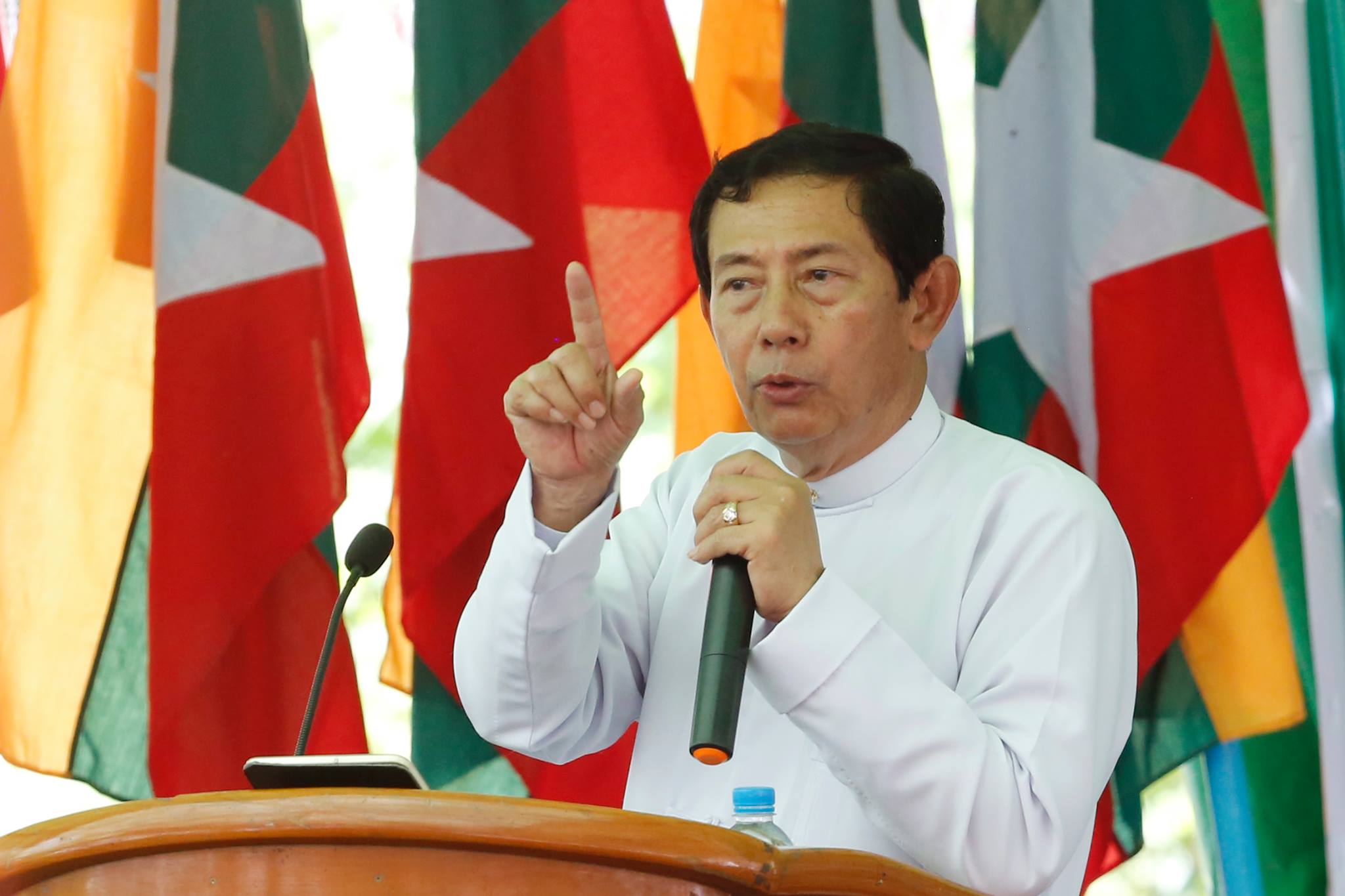 အစည္းအေဝးမွတ္တမ္းတင္ျပရန္ ပူးတြဲေၾကညာခဲ့သည့္ ၂၇ ပါတီကို ေကာ္မရွင္ ေတာင္းခံ