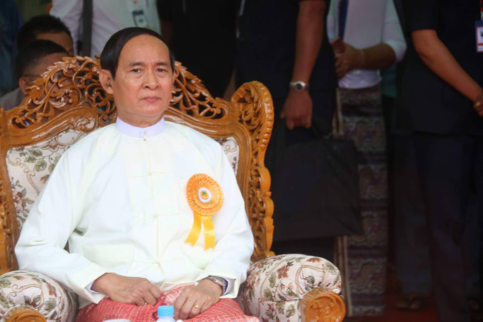 လစာႏွင့္အေဆာင္အေယာင္ေပၚ ေပ်ာ္ေမြ႔ၿပီး သာယာမေနၾကရန္ သမၼတ သတိေပး