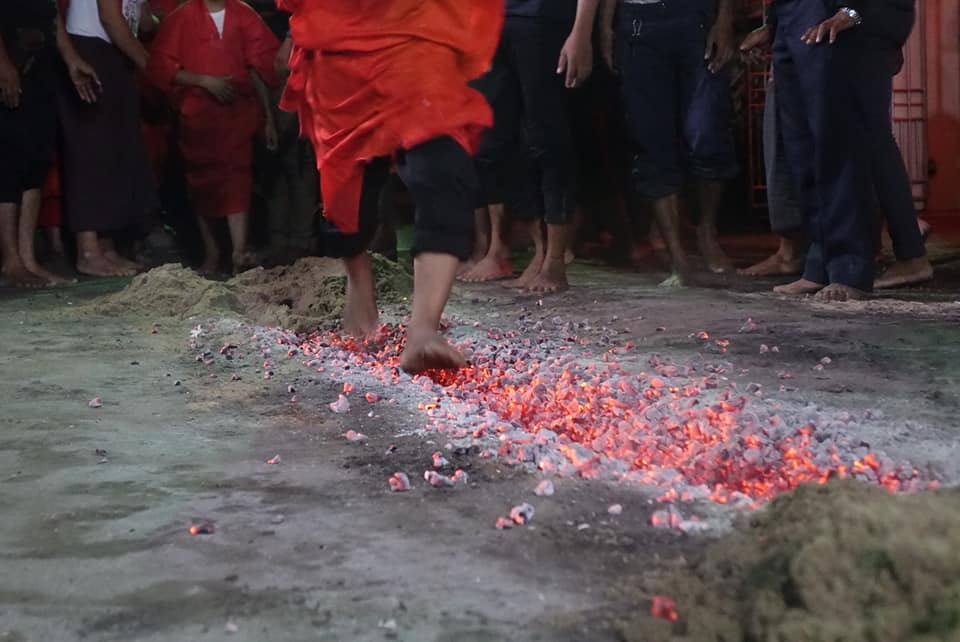 ရွီအိုက္မီးနင္းပြဲေတာ္ ျပည္ၿမဳိ႕တြင္က်င္းပ (ဓာတ္ပုံ)