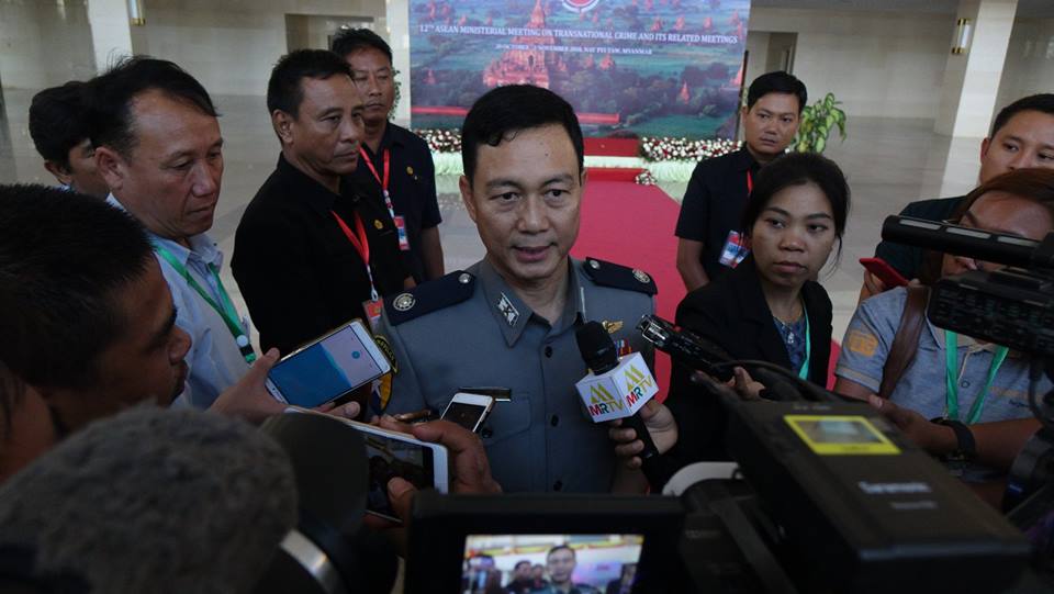 ေလဆိပ္ကေန အႏၱရာယ္ရွိခရီးသည္  ၄၀ ခန္႔ လစဥ္ ျပန္လႊတ္ေန