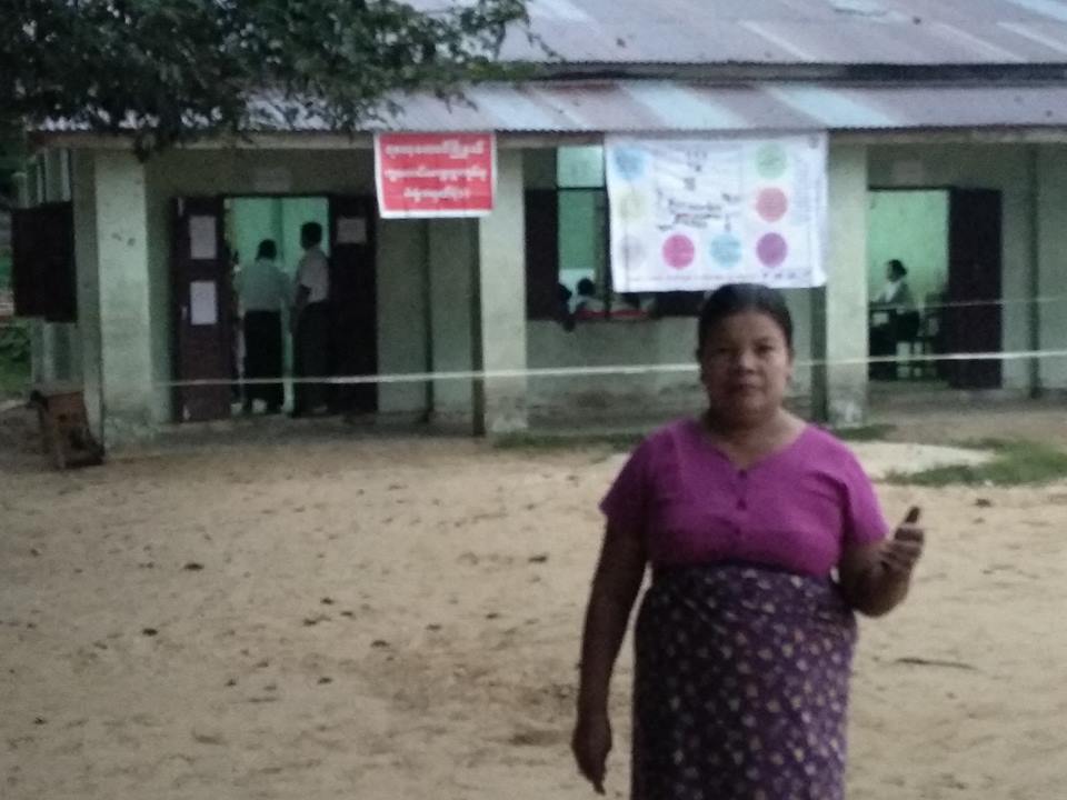 ရေသ့ေတာင္ ကူေတာင္ေက်းရြာ ဆႏၵမဲေပးမႈ ျမင္ကြင္း