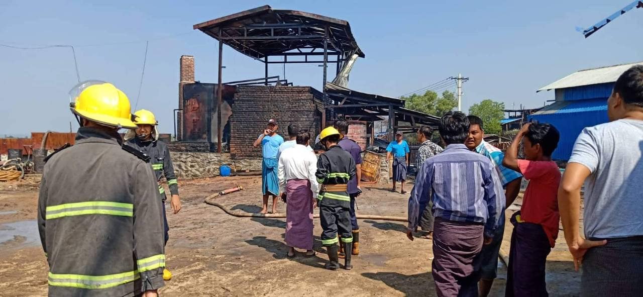 မံုရြာၿမဳိ႕နယ္ရွိ ေက်ာကၠာေရနံခ်က္ဖိုဇုန္တြင္  မီးေလာင္မႈျဖစ္ပြား၊ လူ ၁ ဦးေသဆံုး