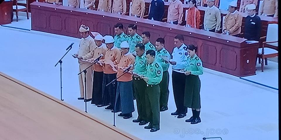 ေရြးေကာက္ခံကိုယ္စားလွယ္သစ္ ၄ ဦးႏွင့္ တပ္ကိုယ္စားလွယ္ ၈ဦး ကတိသစၥာျပဳ