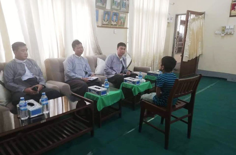 ညႇဥ္းပန္းႏိွပ္စက္ခံရသည့္ အိမ္အကူမိန္းကေလးကို လူ႔အခြင့္အေရးေကာ္မရွင္ ေတြ႔ဆံု