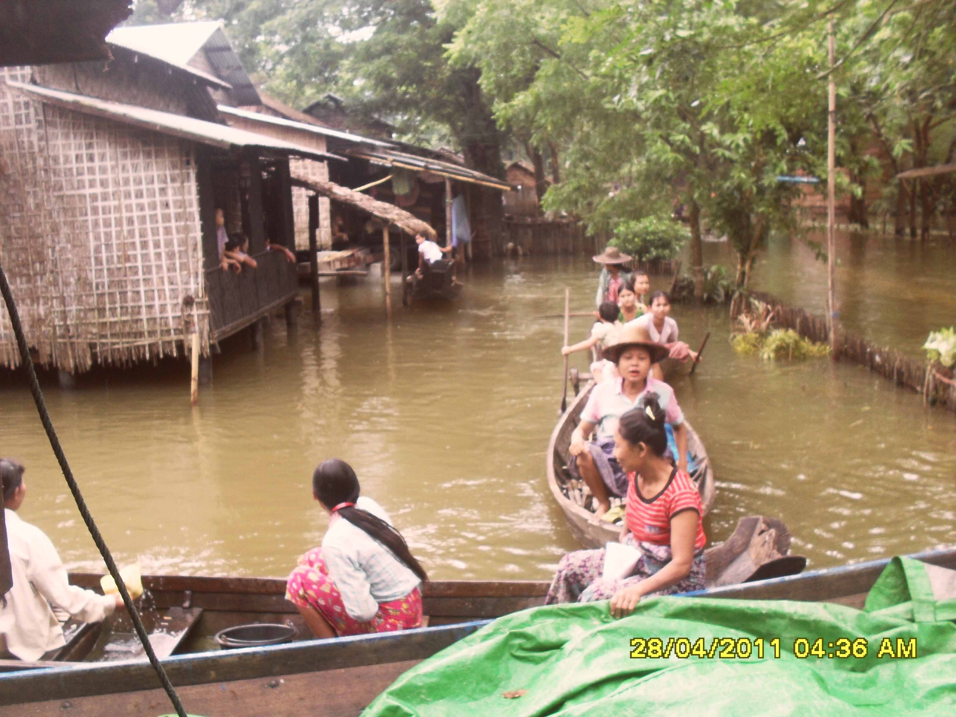 သာေပါင္းျမို့ေရျပန္က်၊ လယ္ျပန္စိုက္ဖို့ျပင္