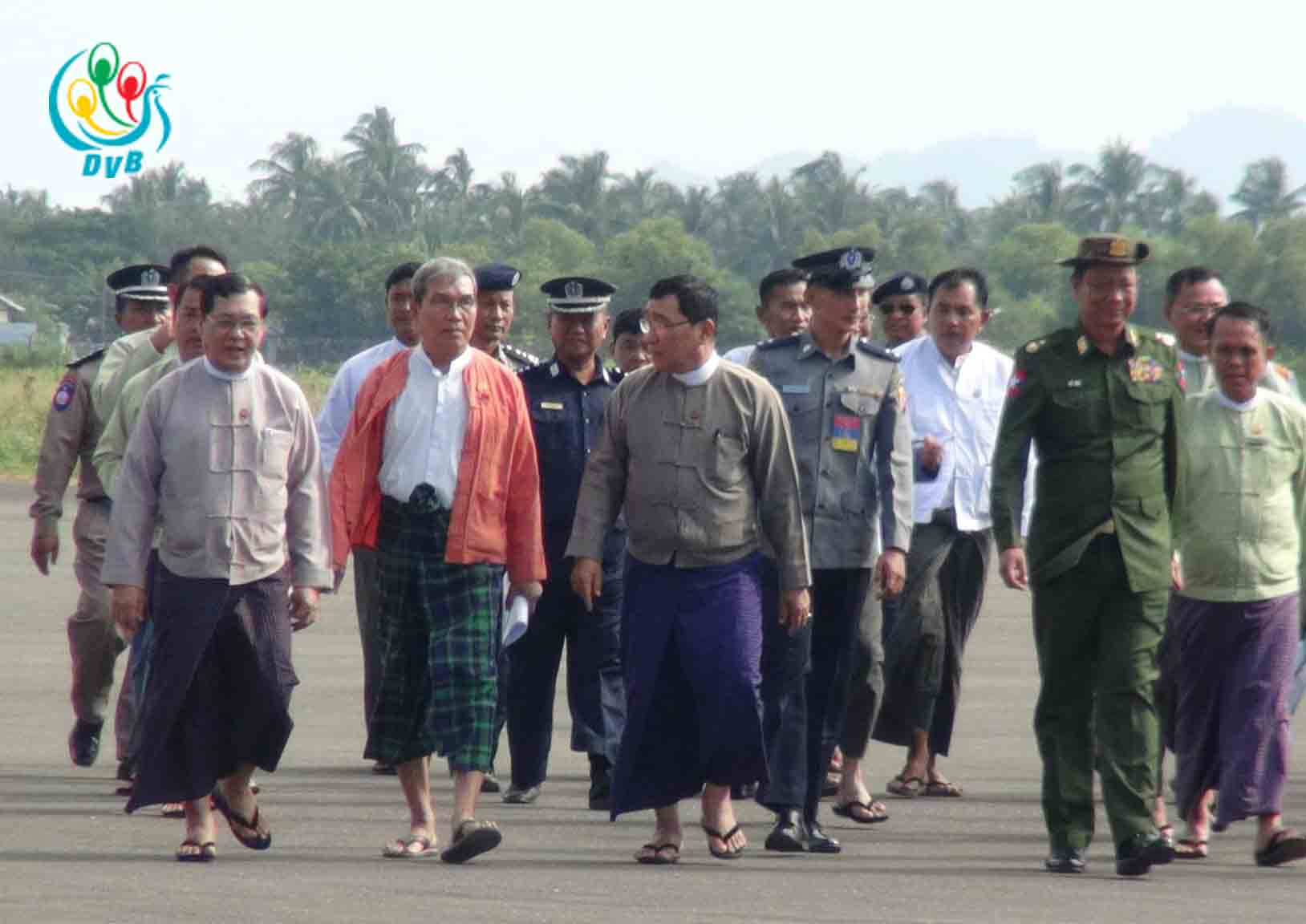 ေနရပ္စြန္႔သြားသူမ်ားအား ျပန္လက္ခံရန္ ျပည္ေထာင္စု၀န္ႀကီး ေတာင္ၿပဳိလက္ဝဲသို႔ သြားေရာက္ -ဓာတ္ပံု