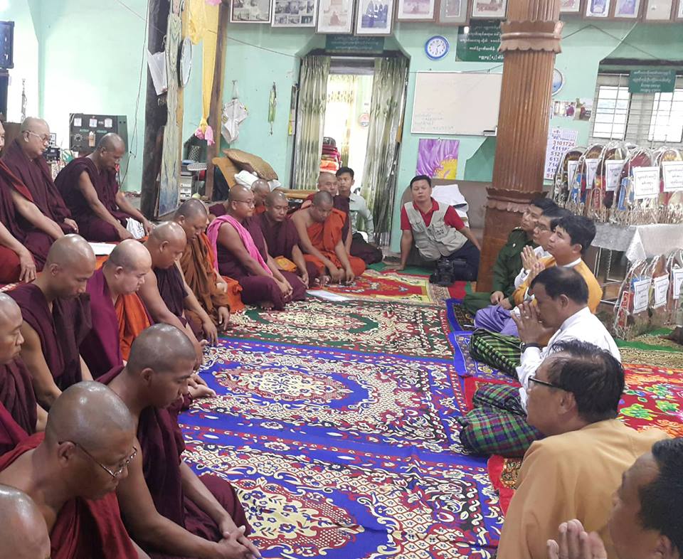 ေအာက္ေျခပါတီဝင္မ်ားအား ဆံုးမေပးရန္ မႏၱေလး ၀န္ႀကီးခ်ဳပ္ကုိ ဆရာေတာ္မ်ား မိန္႔ၾကား