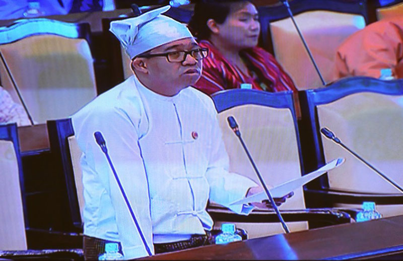 ျပည္တြင္း၌ ႏိုင္ငံျခားေငြကို က်ပ္ေငြျဖင့္ တရားဝင္ လဲလွယ္သံုးစြဲႏိုင္ရန္ ဥပေဒျပင္ဆင္ေန