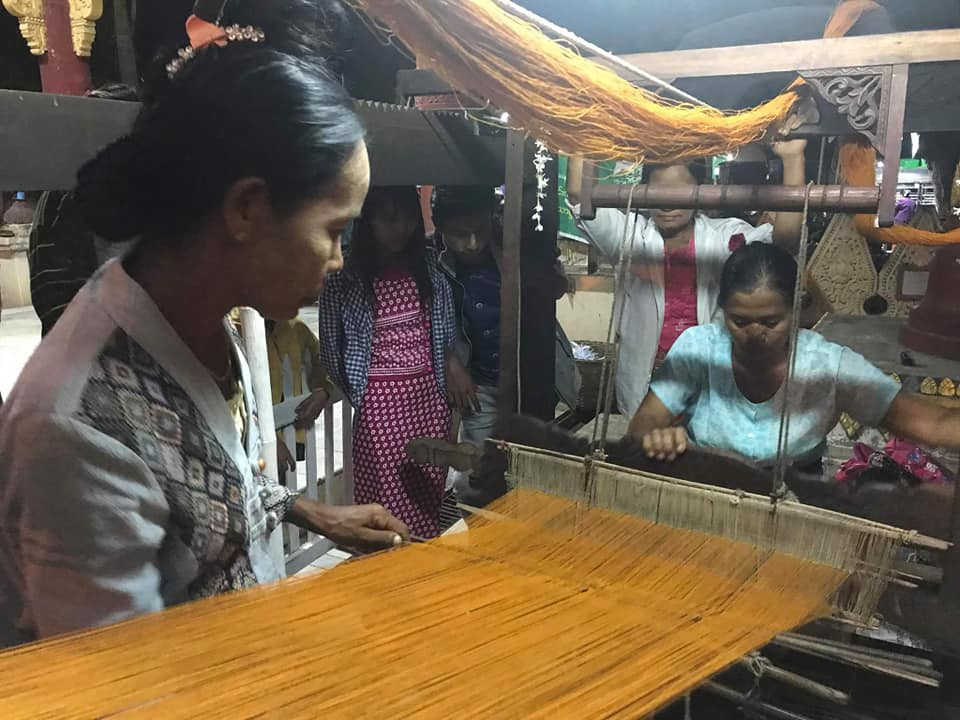 ျမင္းၿခံ ဆႏၵေတာ္ျပည့္ေစတီေတာ္ မသုိးသကၤန္း ရက္လုပ္လႉဒါန္းပြဲ (ဓာတ္ပံု)
