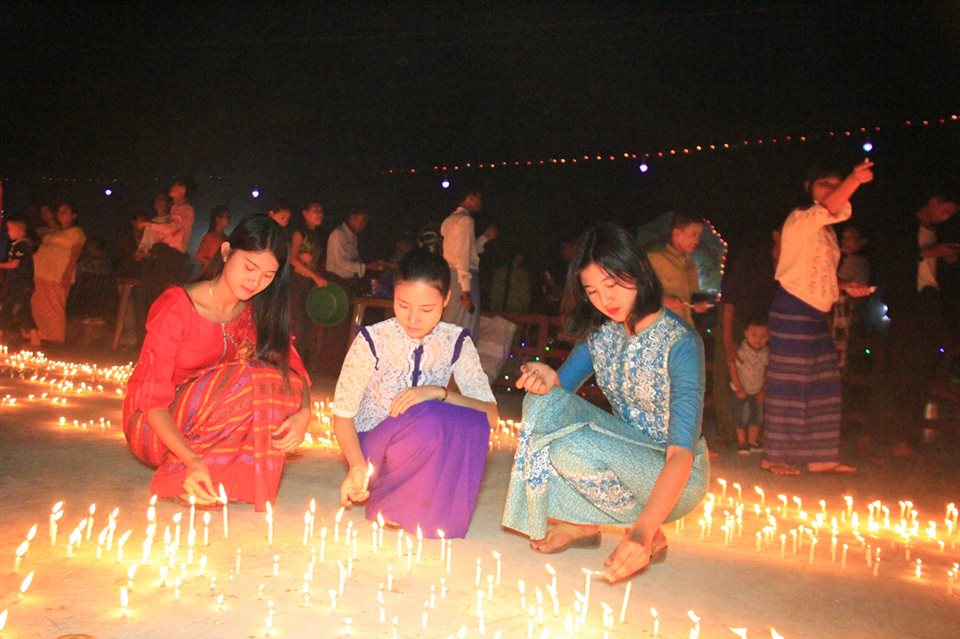 ေညာင္ေလးပင္ တန္ေဆာင္တိုင္ ဆီမီး ၁ ေသာင္း ပူေဇာ္ပြဲႏွင့္ နိဗၺာန္ေစ်းပြဲေတာ္