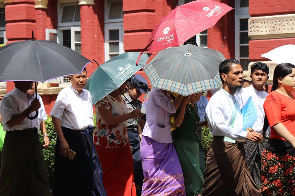 တိုင္းဥပေဒခ်ဳပ္ေဟာင္း ဦးဟန္ထူးပါ ၆ ဦးကို ႐ံုးထုတ္
