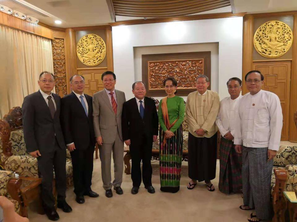 ေဒၚေအာင္ဆန္းစုၾကည္ဦးေဆာင္သည့္ တ႐ုတ္-ျမန္မာစီးပြားေရးစႀကၤံေကာ္မတီဖြဲ႔စည္း