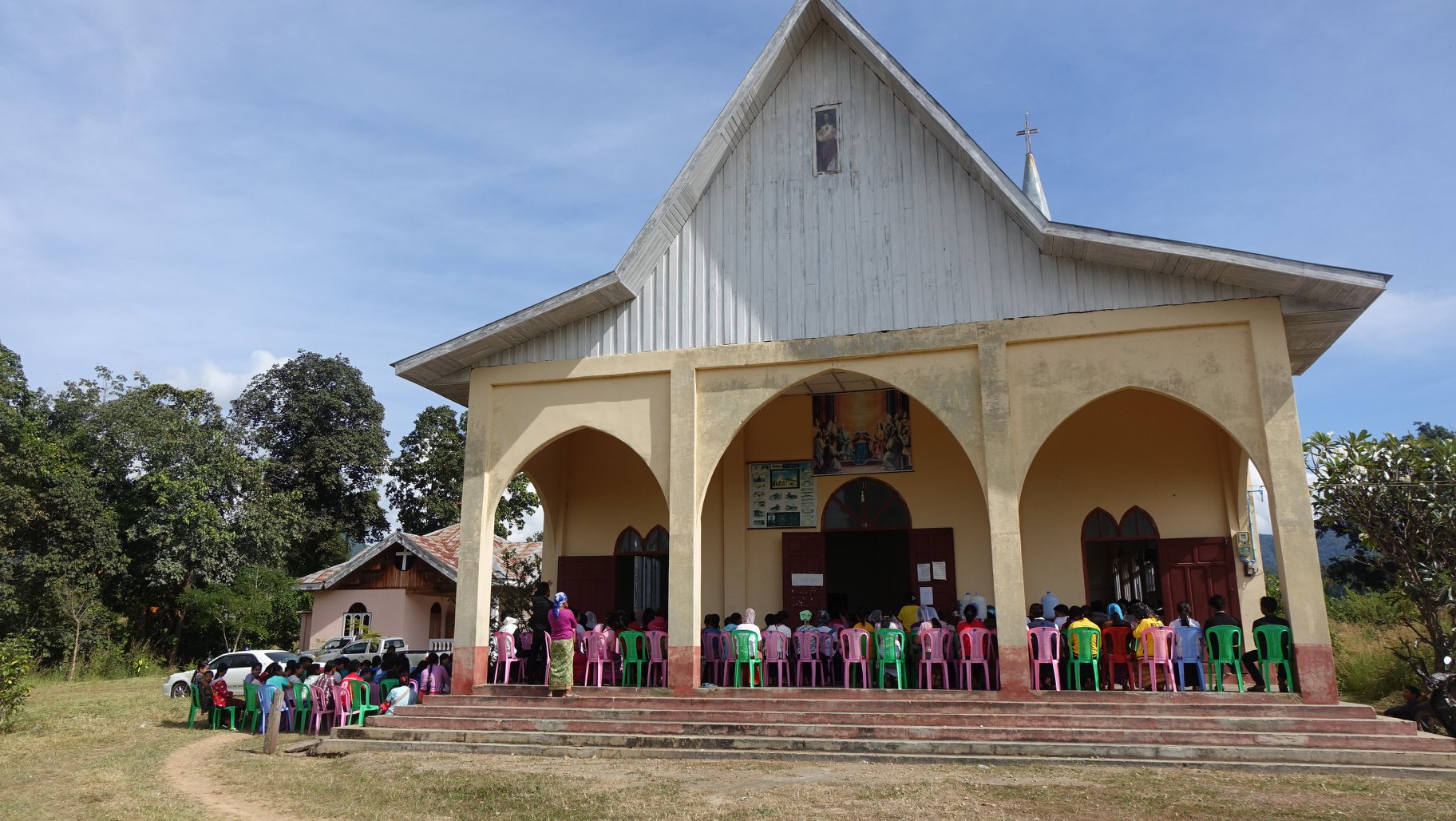 ကက္သလစ္ဘုရားေက်ာင္းေျမ သိမ္းခံရသည့္ကိစၥ အတိုင္ပင္ခံပုဂၢိဳလ္ထံ တုိင္ၾကားမည္