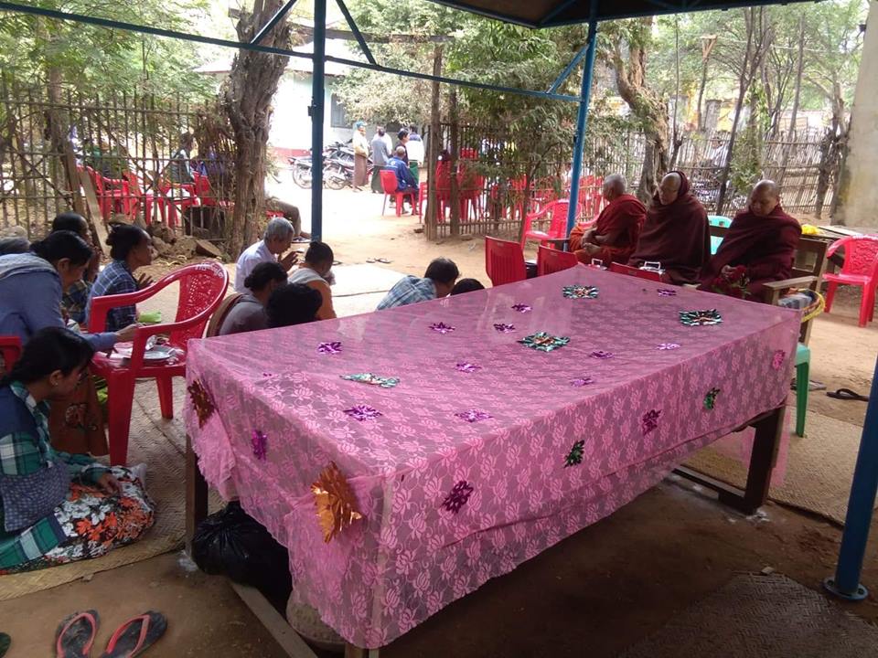 ေရနံေခ်ာင္းတြင္ ဆရာေတာ္ႀကီး ၁ ပါး ပ်ားတုပ္ခံရ၍ ပ်ံလြန္ေတာ္မူ
