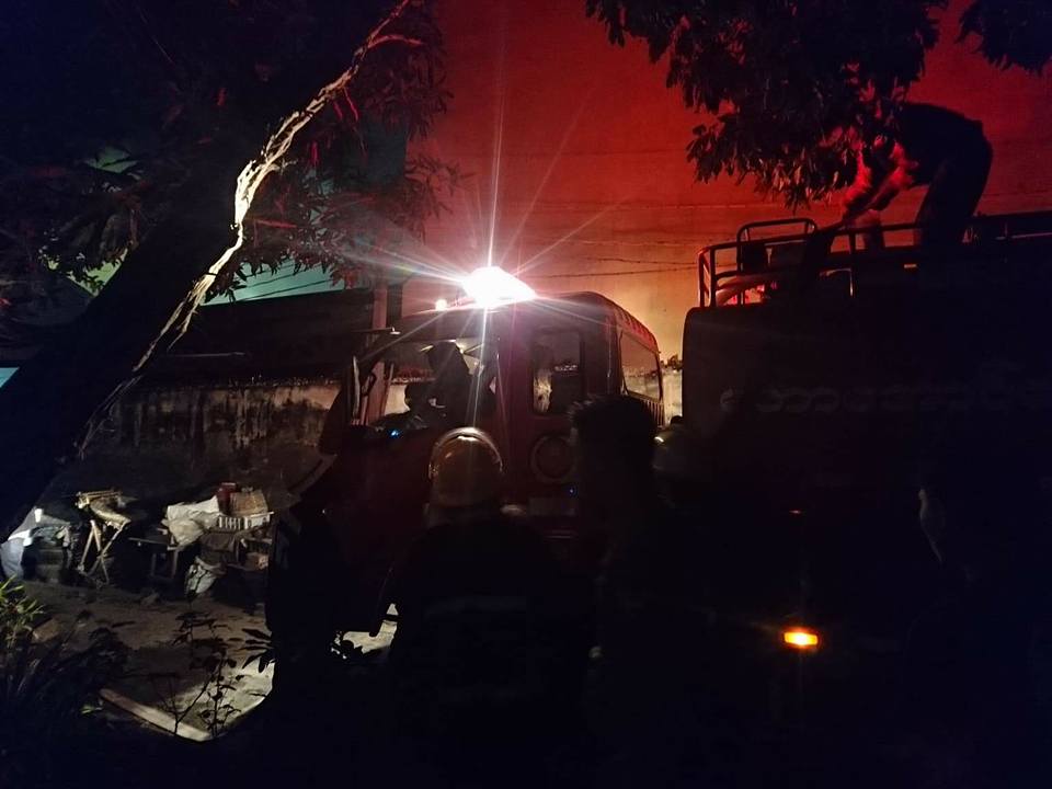 ခ်မ္းေအးသာစံတြင္ ဂုိေဒါင္ ၂ လုံး မီးေလာင္၊ မီးသတ္တပ္ဖြဲ႔၀င္ ၃ ဦး ဒဏ္ရာရ