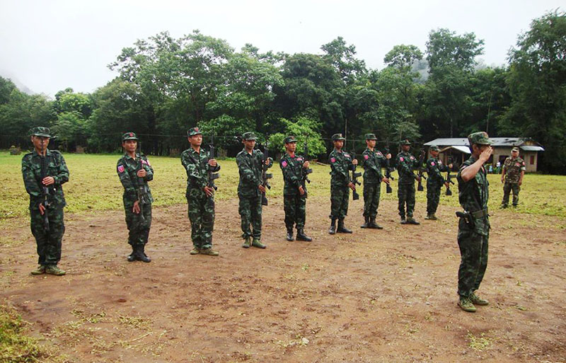 ဖမ္းထားသည့္ တပ္ဖြဲ႔ဝင္မ်ားကုိ ႁခြင္းခ်က္မရွိ လြႊတ္ေပးရန္ ေက်ာင္းသားတပ္မေတာ္ ေတာင္းဆုိ