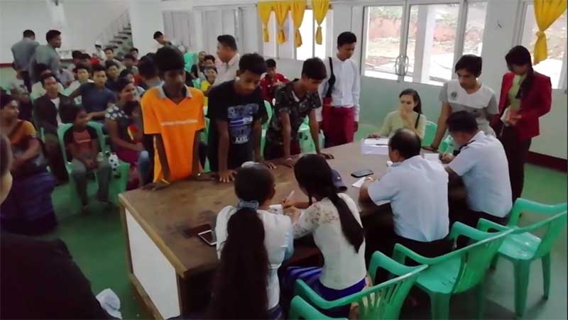 ထိုင္းအခ်ဳပ္မွ ျပန္လြတ္လာသည့္ ျမန္မာအလုပ္သမား ၄၀ ေက်ာ္ ေကာ့ေသာင္းေရာက္ရွိ