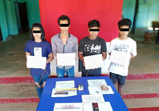 အြန္လုိင္းမွခင္မင္သူအား ျဖားေယာင္းၿပီး သတ္ျဖတ္ပစၥည္းယူသူ မိန္းကေလးႏွင့္အေပါင္းပါမ်ားကုိ ဖမ္းမိ